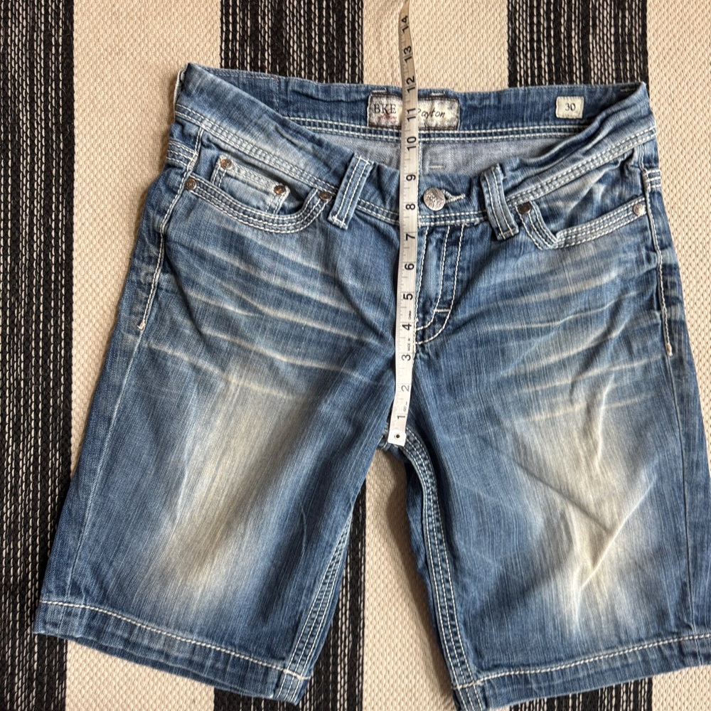 BKE Women’s Payton Blue Denim Bermuda Jean Shorts‎ Size 30. - Picture 11 of 14